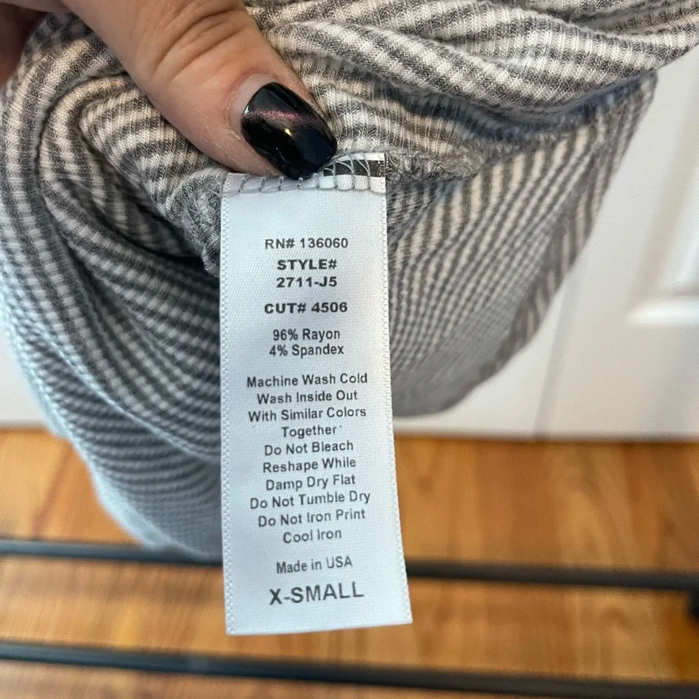 Shirt - Picture 2 of 3